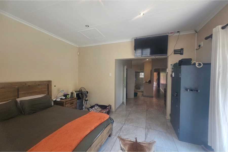 4 Bedroom Property for Sale in Monument Heights Northern Cape